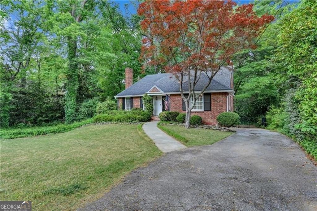 Photo of 716 Burke Road NE, Atlanta, GA 30305 (MLS # 10759967)