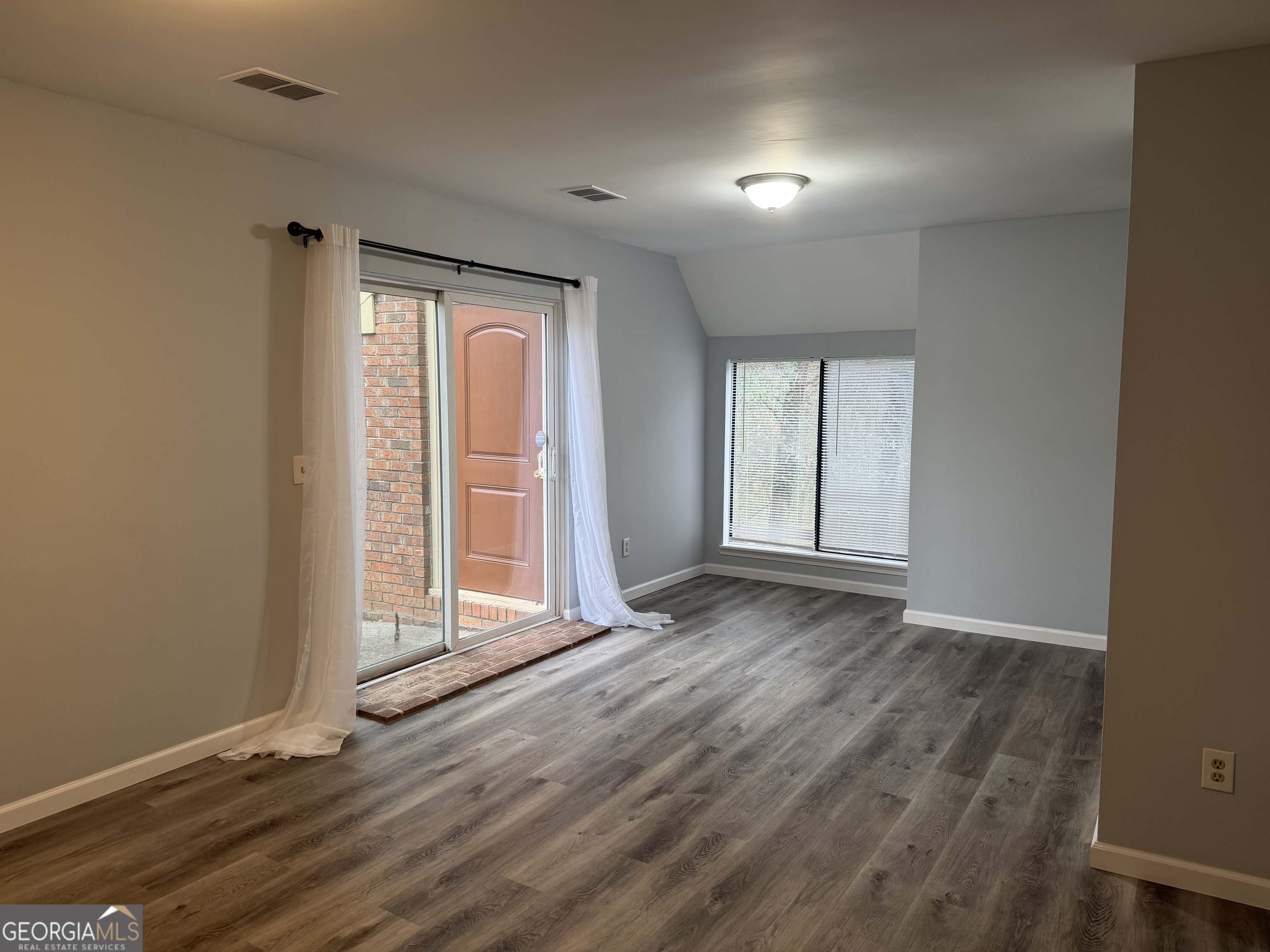 64 Country Place CT 64