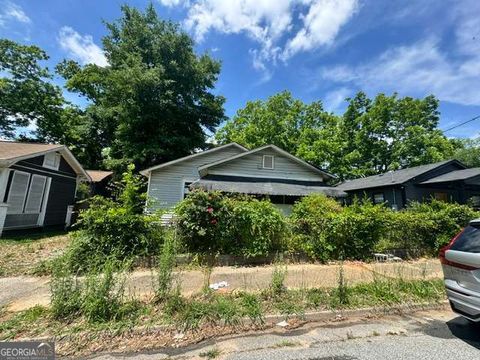Photo of 1049 Smith Street SW, Atlanta, GA 30310 (MLS # 10768339)