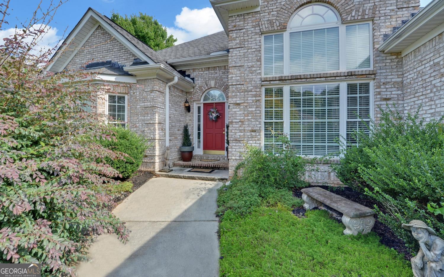 220 Azalea DR
