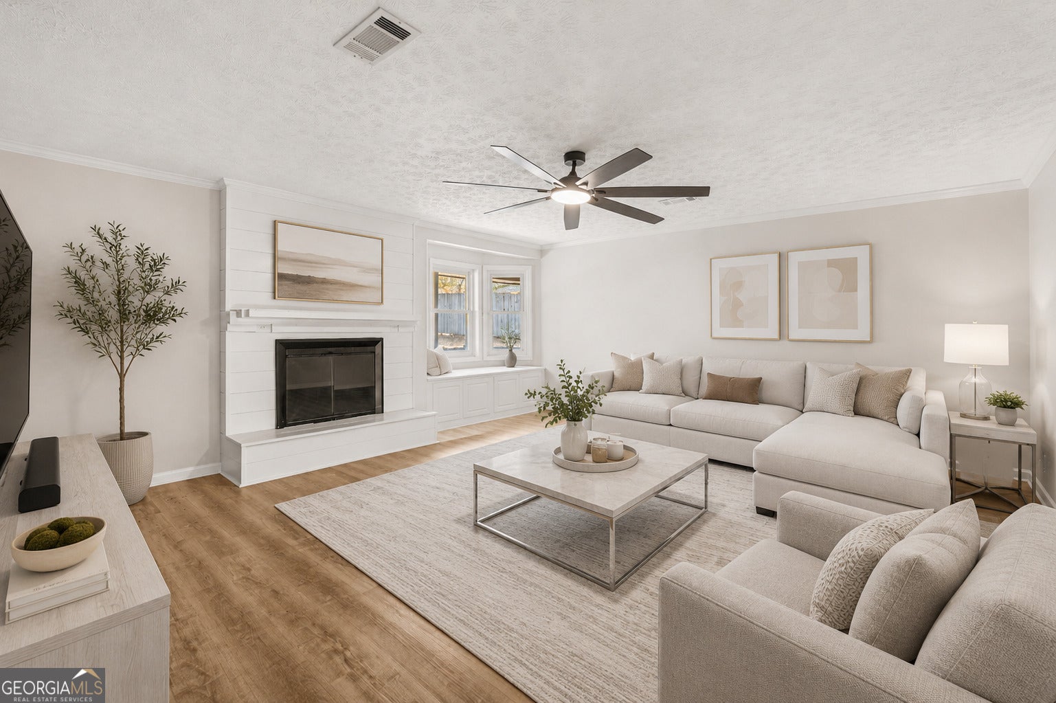 2312 Burnside DR