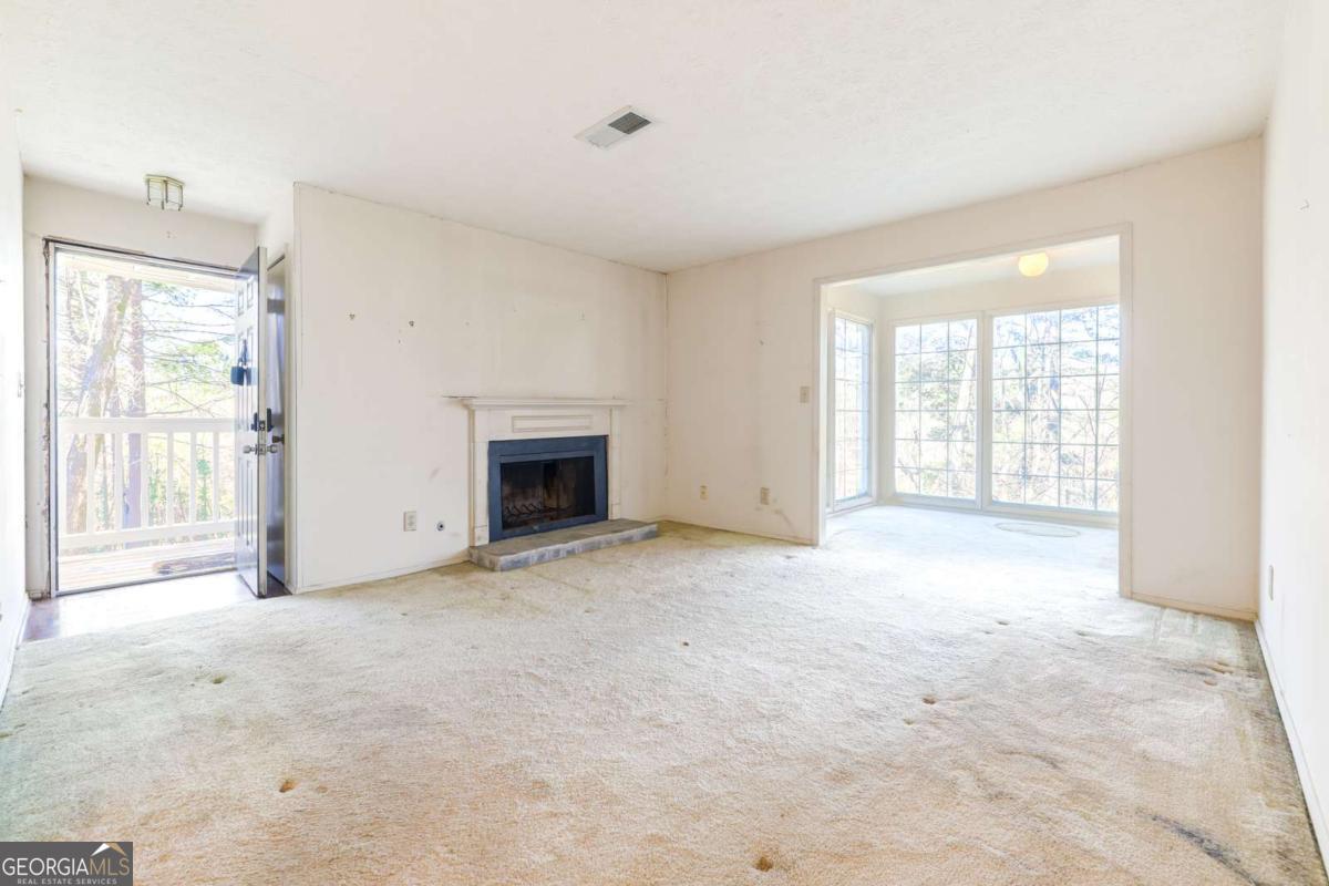 302 Countryside PL SE