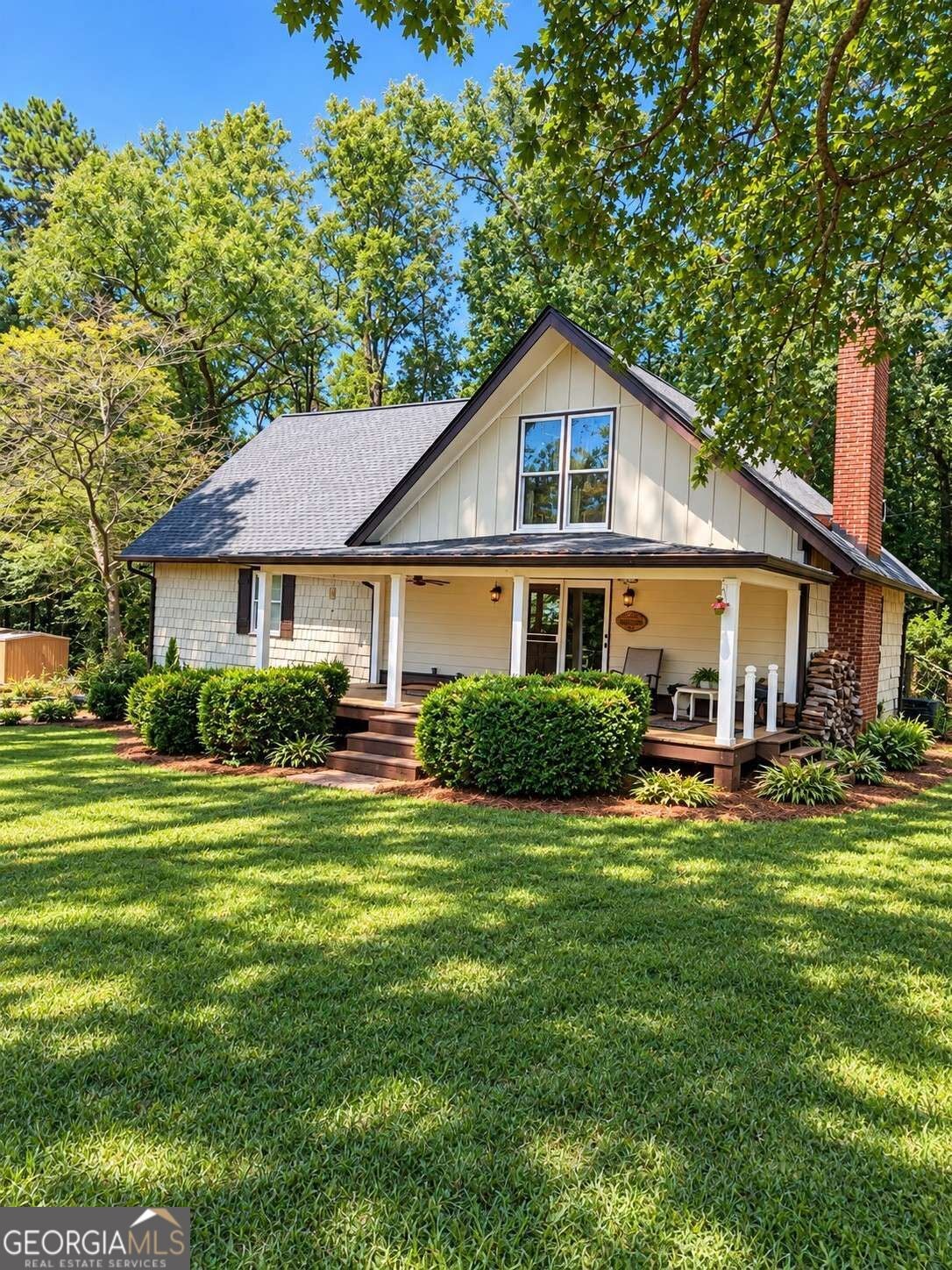 325 Racetrack RD