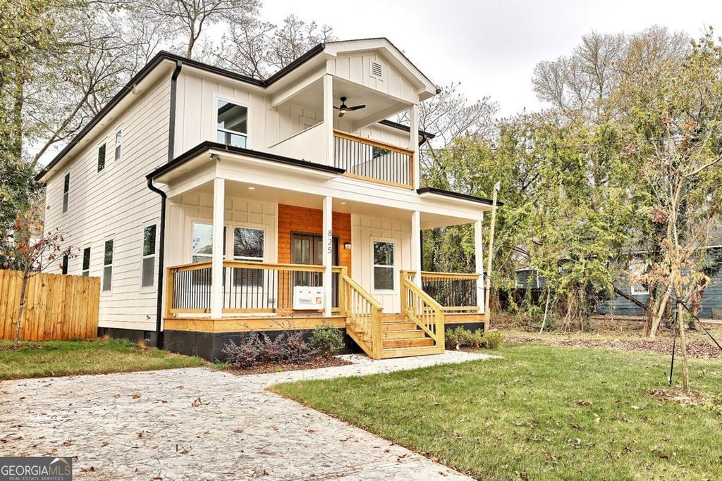 Photo of 825 Beryl Street SW, Atlanta, GA 30310 (MLS # 10671104)