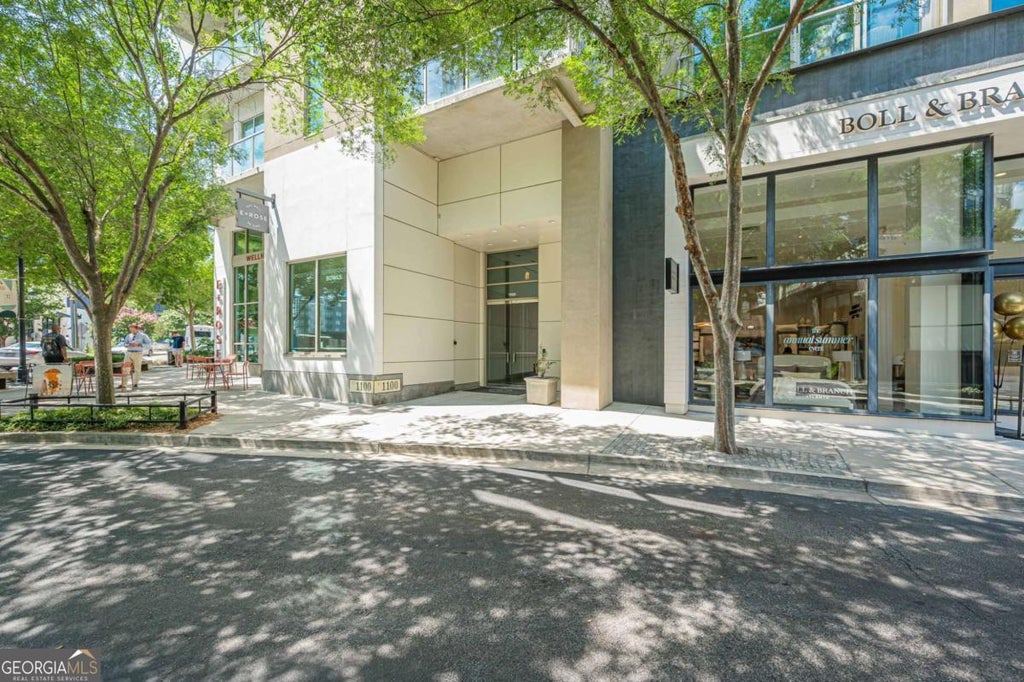 Photo of 1100 Howell Mill Road NW #817, Atlanta, GA 30318 (MLS # 10803941)