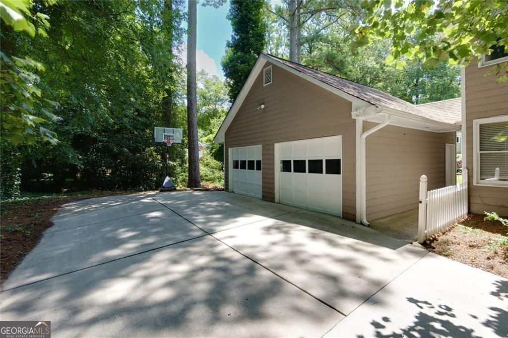 Photo of 1200 Mitsy Forest Drive NE, Marietta, GA 30068 (MLS # 10650075)