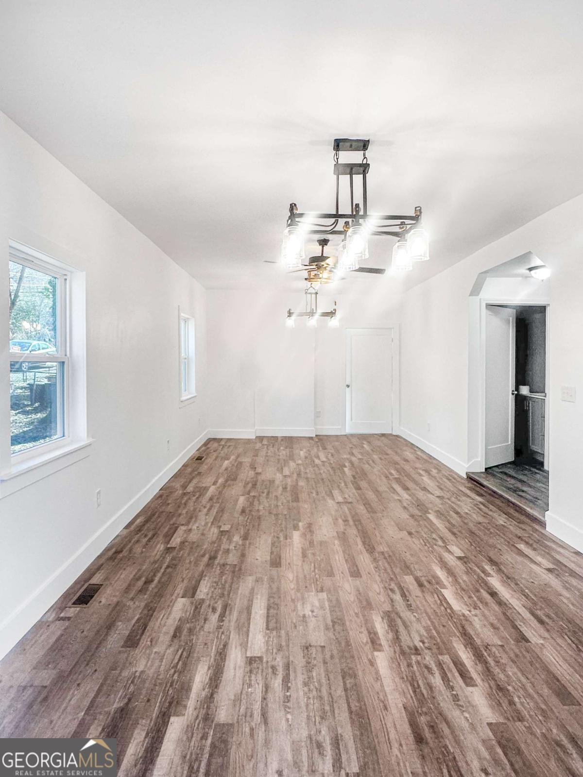 13 Hillside Avenue