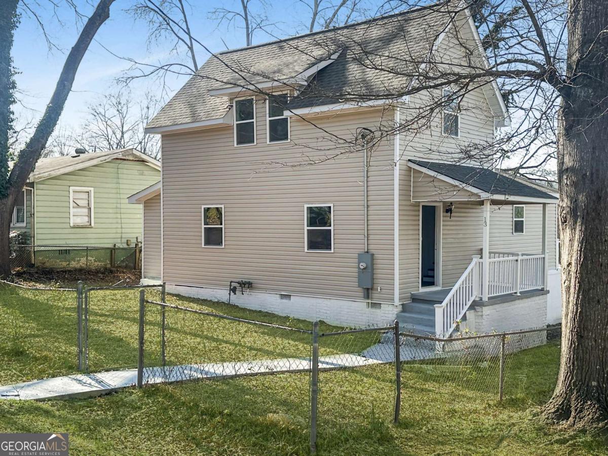 13 Hillside Avenue