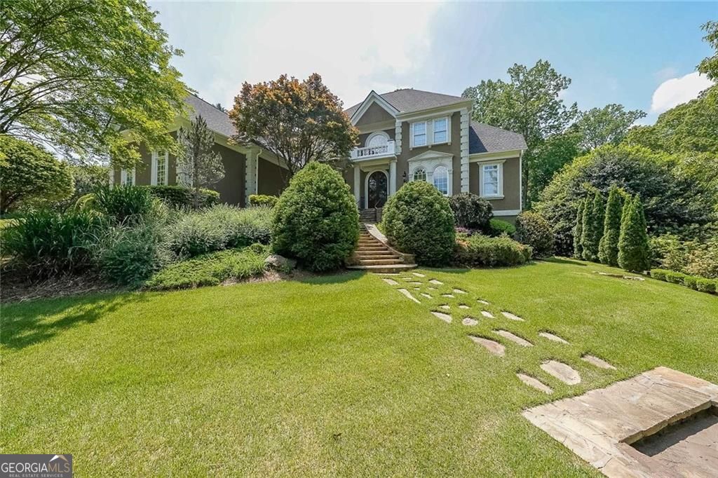 3915 Merriweather Woods