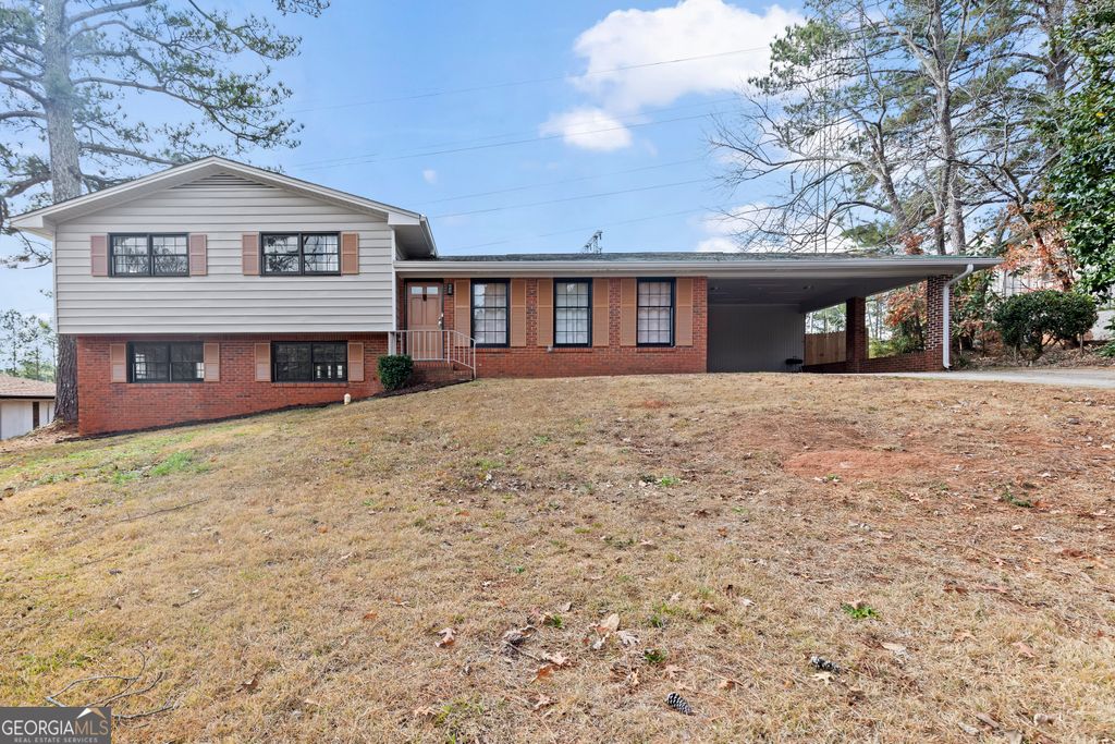Photo of 3727 Calmer Circle, East Point, GA 30344 (MLS # 10766309)