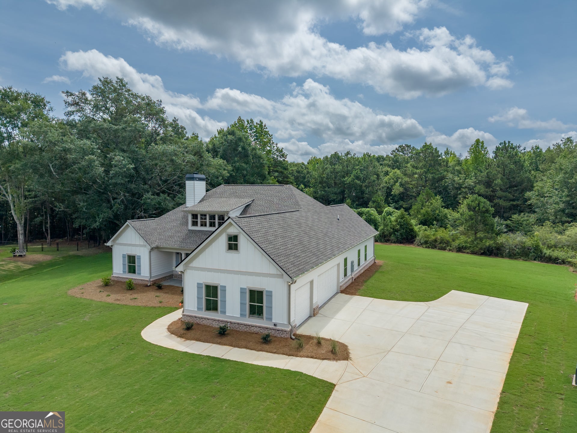 347 Woodfin WAY
