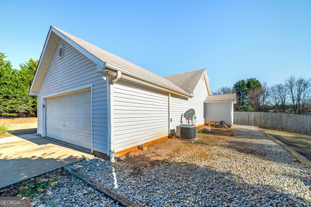 Photo of 524 Leguin Mill Road, Locust Grove, GA 30248 (MLS # 10700446)