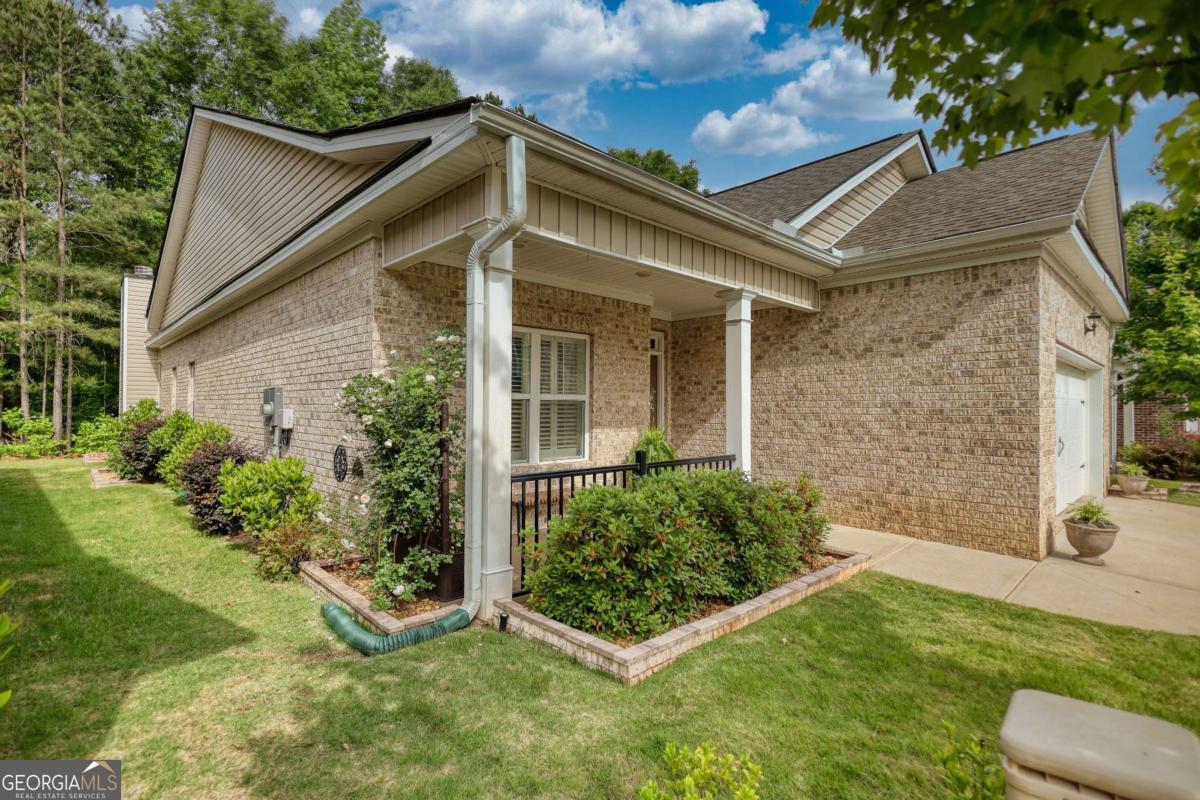 9120 Leverett CIR