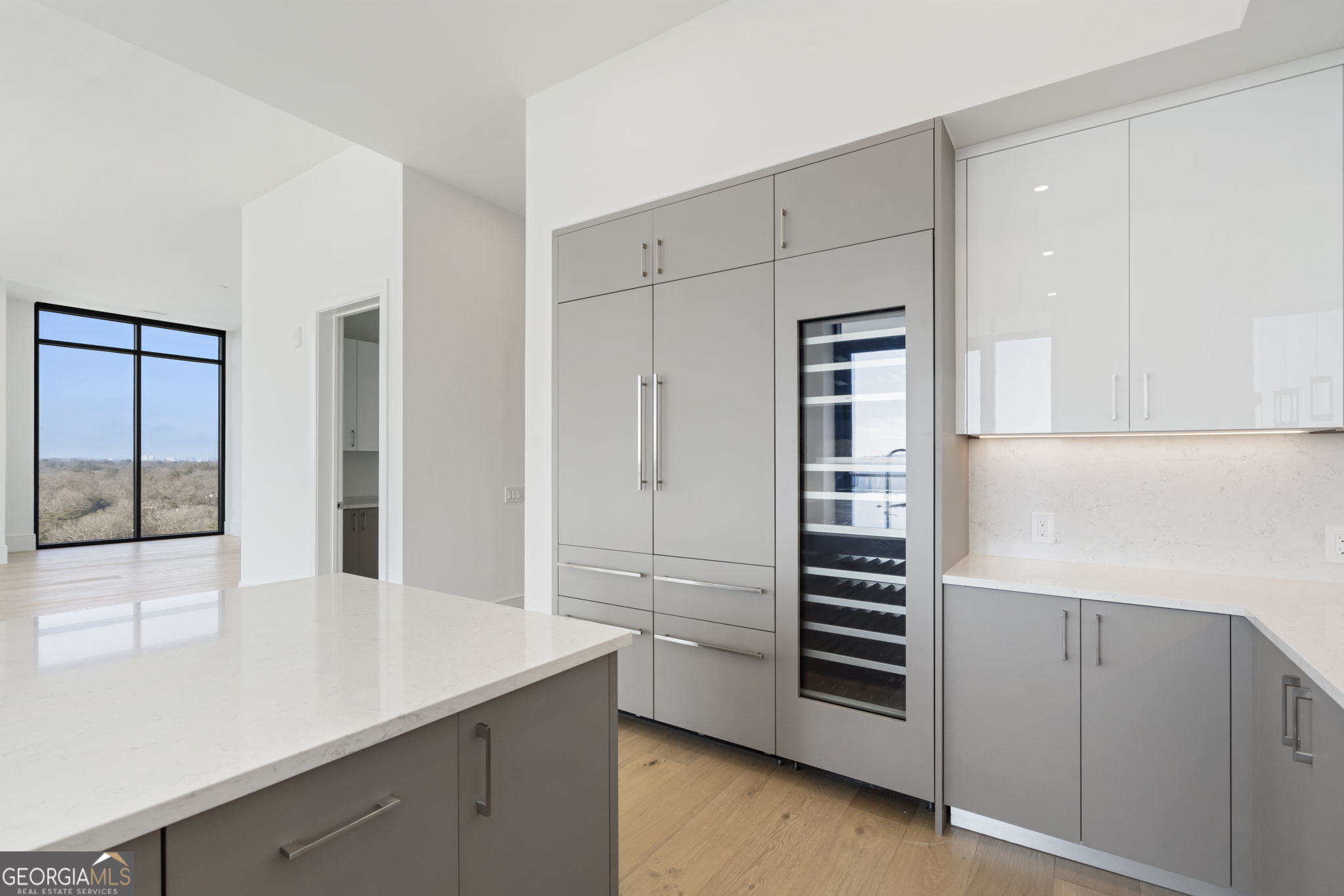 2425 Peachtree RD 1806