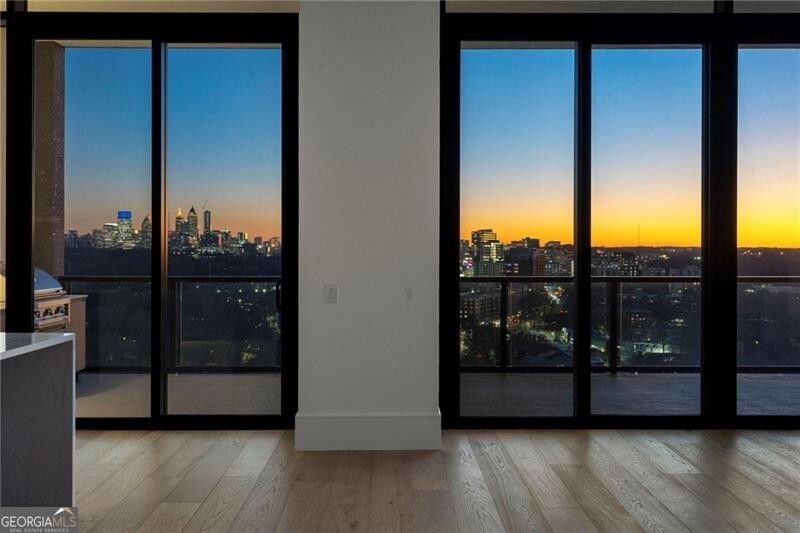 2425 Peachtree RD 1806