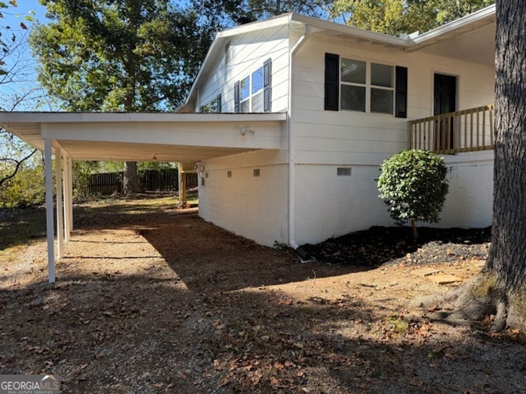 Photo of 453 Azalea Dr, Stockbridge, GA 30281 (MLS # 10629769)