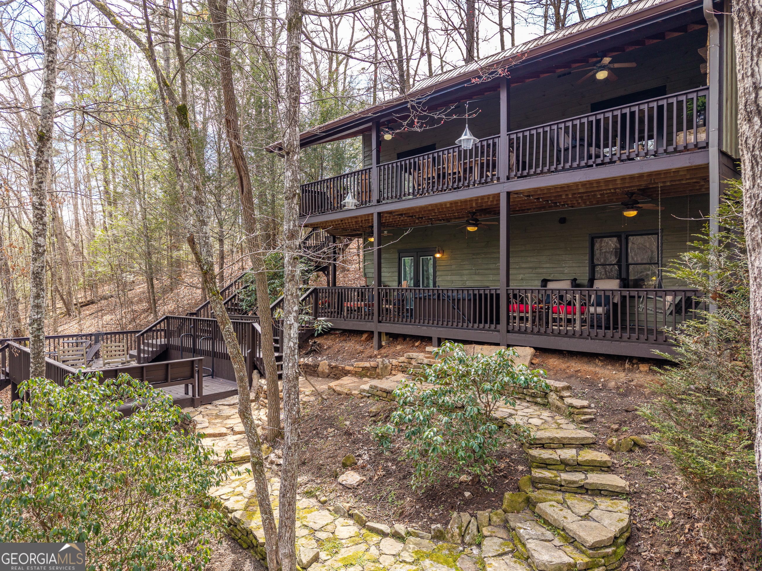 1449 Cherokee LN