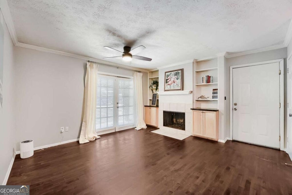 Photo of 1150 Collier Road NW #H10, Atlanta, GA 30318 (MLS # 10837713)
