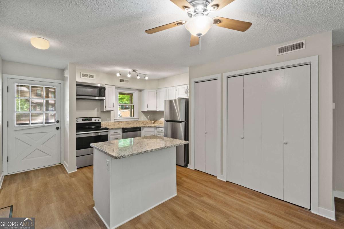 29 Mountain View CT
