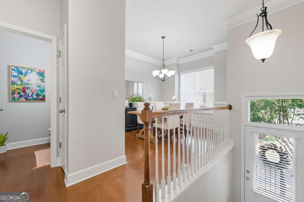 2044 Cobblestone CIR NE