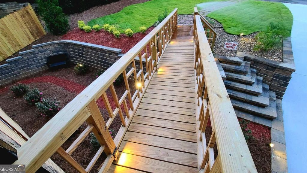 Photo of 2696 Long Lake Terrace NE, Roswell, GA 30075 (MLS # 10655218)