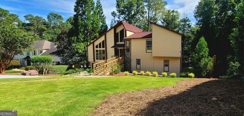 2696 Long Lake TER NE Roswell GA 30075