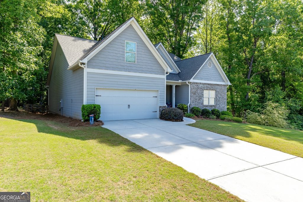 Photo of 6567 Teal Trail Drive, Flowery Branch, GA 30542 (MLS # 10758361)