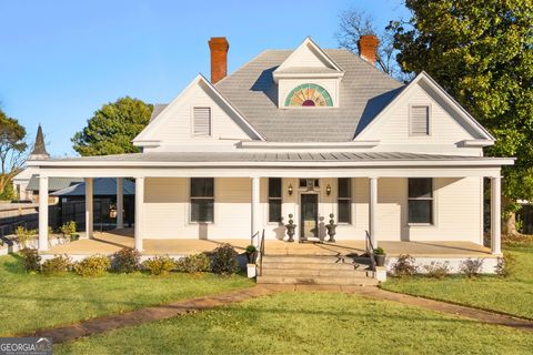 A home in Lafeyette