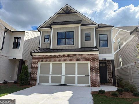 Photo of 939 Crestmanor Drive, Marietta, GA 30008 (MLS # 10675302)