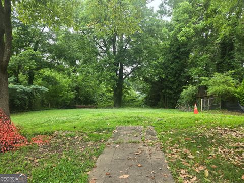 Photo of 895 Center Hill Avenue NW, Atlanta, GA 30318 (MLS # 10607439)