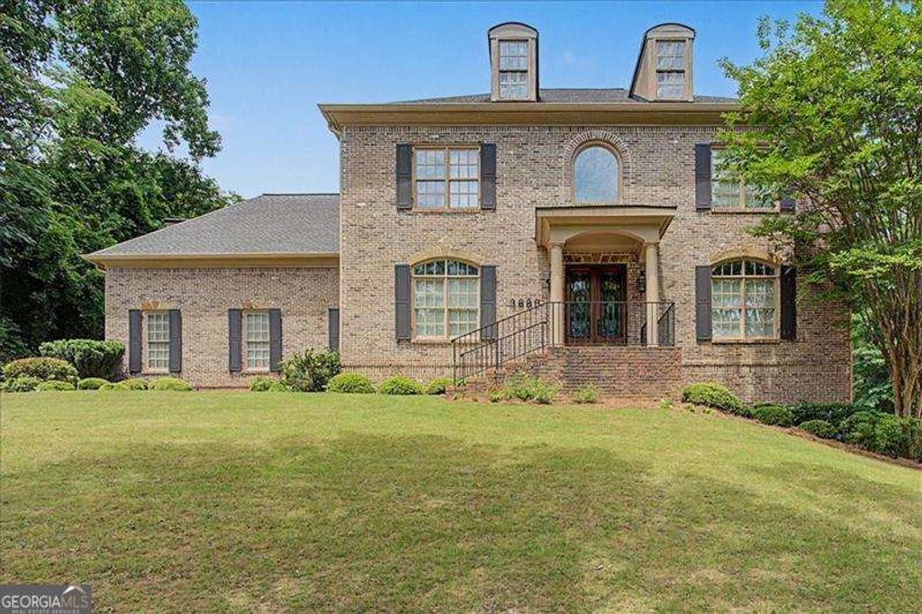 Photo of 3880 Stratford Walk Circle NE, Atlanta, GA 30342 (MLS # 10769065)