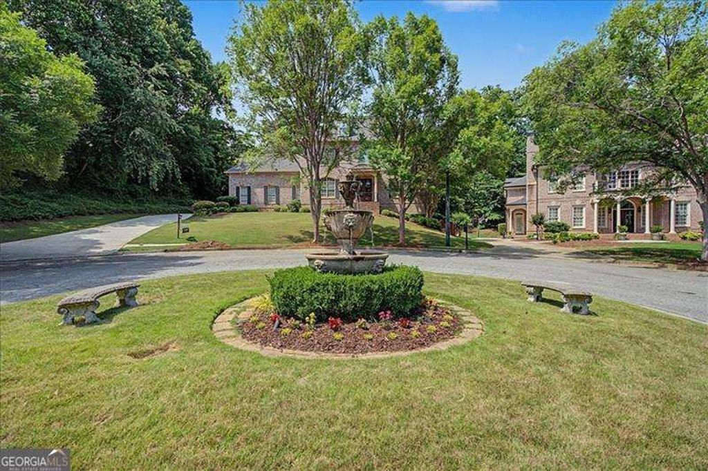 Photo of 3880 Stratford Walk Circle NE, Atlanta, GA 30342 (MLS # 10769065)
