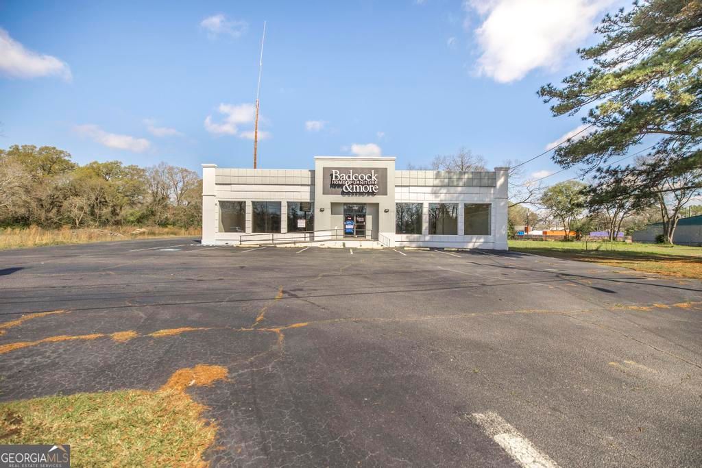 Photo of 410 S Camellia Boulevard, Fort Valley, GA 31030 (MLS # 10707776)