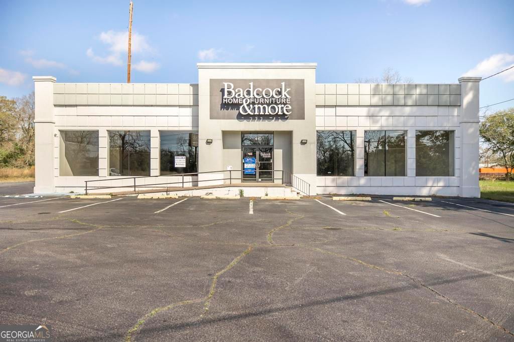 Photo of 410 S Camellia Boulevard, Fort Valley, GA 31030 (MLS # 10707776)