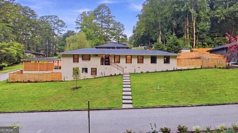 Photo of 1447 Skyhaven Road SE, Atlanta, GA 30316 (MLS # 10824318)