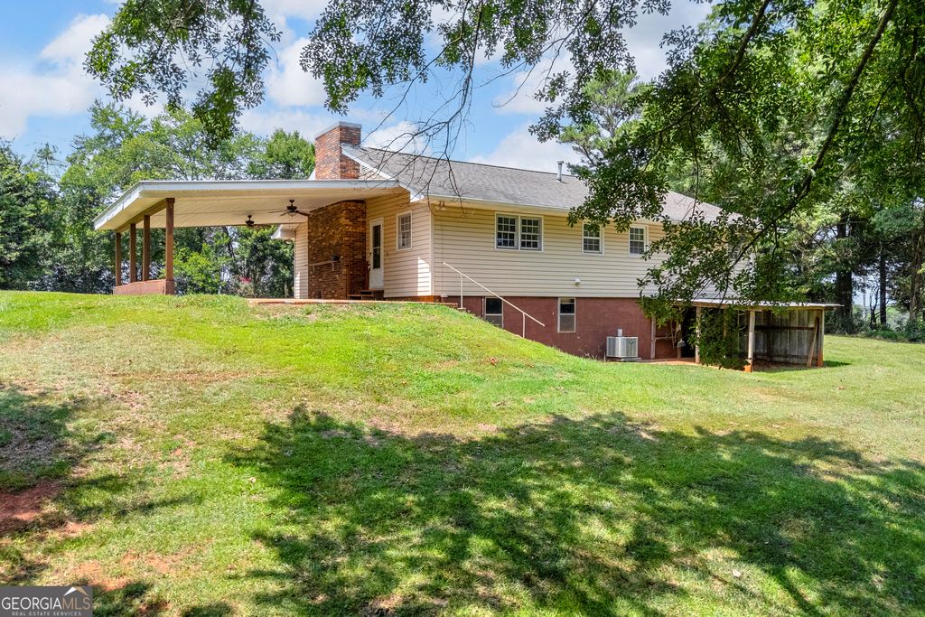 Photo of 6091 Stone Bridge Road, Carnesville, GA 30521 (MLS # 10804826)