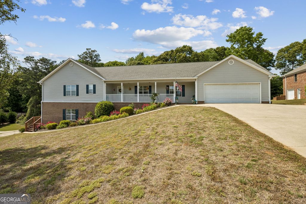 Photo of 4022 Lyman Way, Gainesville, GA 30507 (MLS # 10760131)