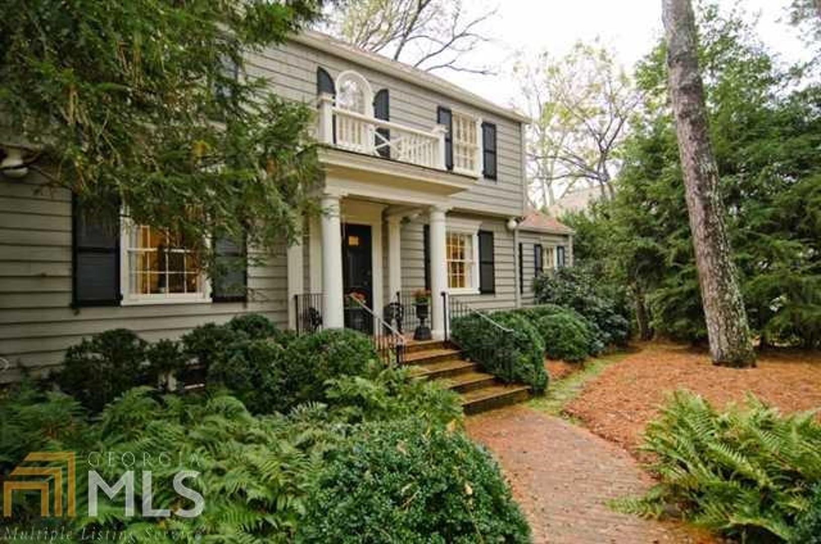 Haynes Manor - Residential