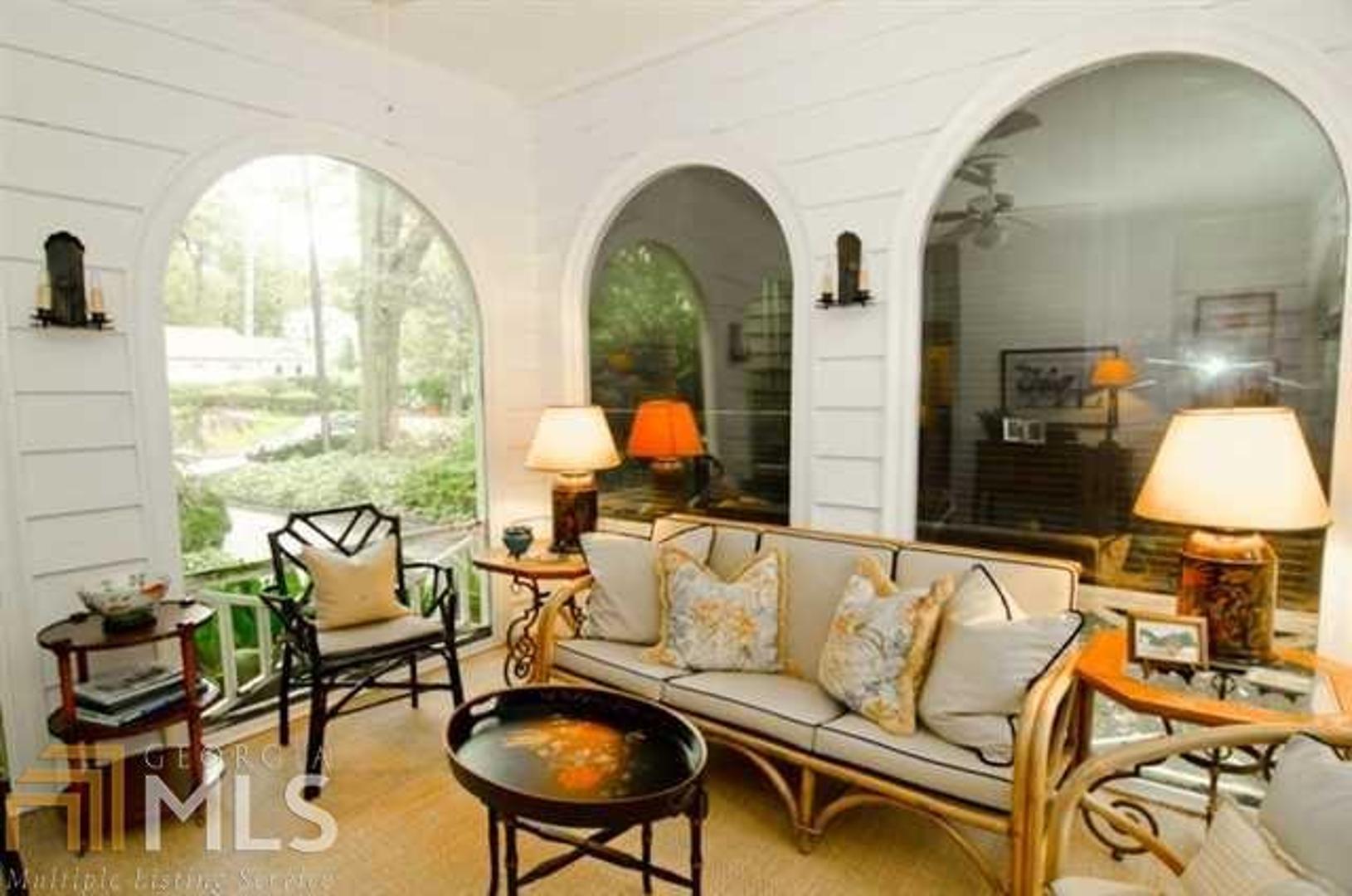 Haynes Manor - Residential