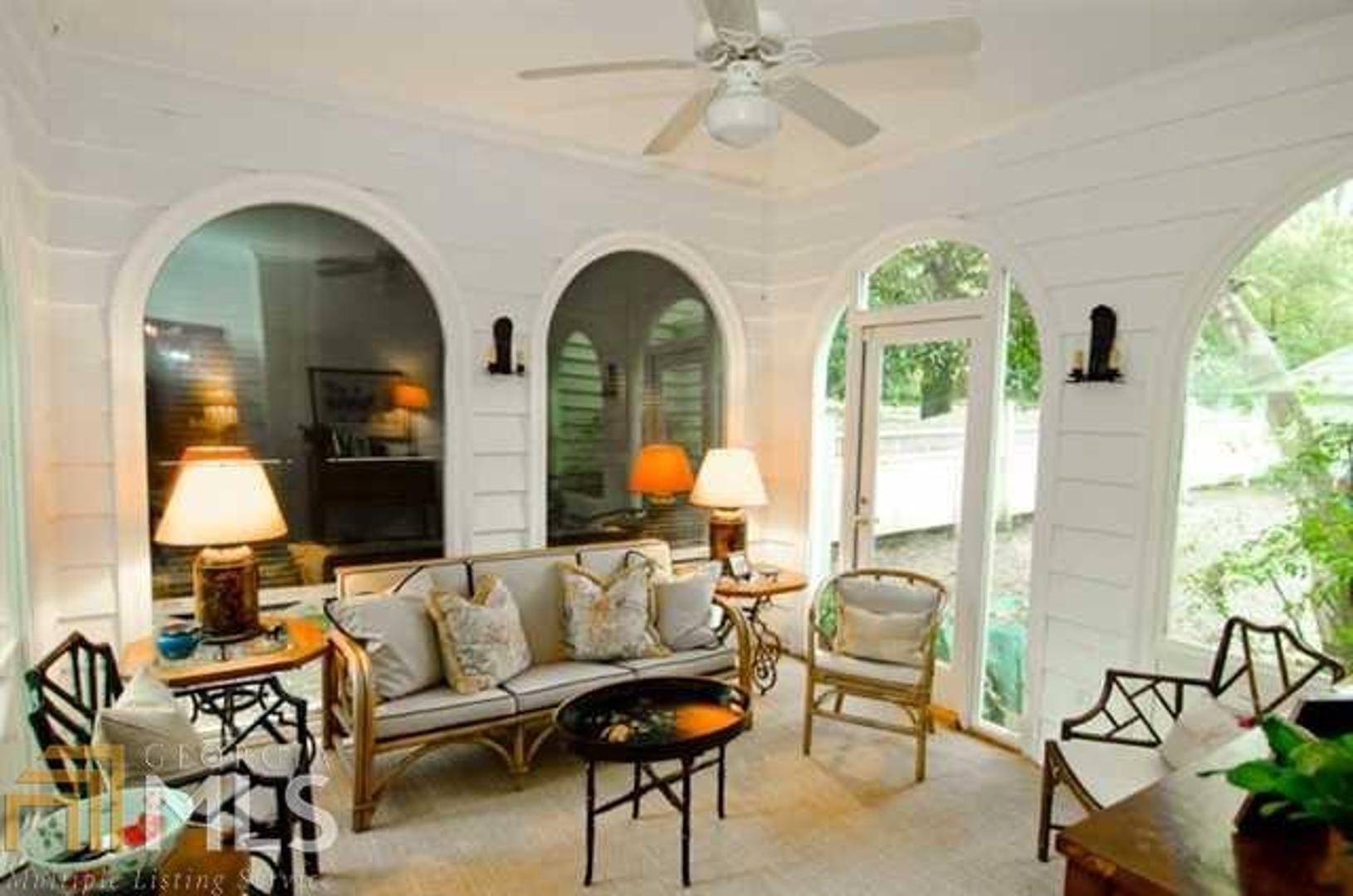 Haynes Manor - Residential