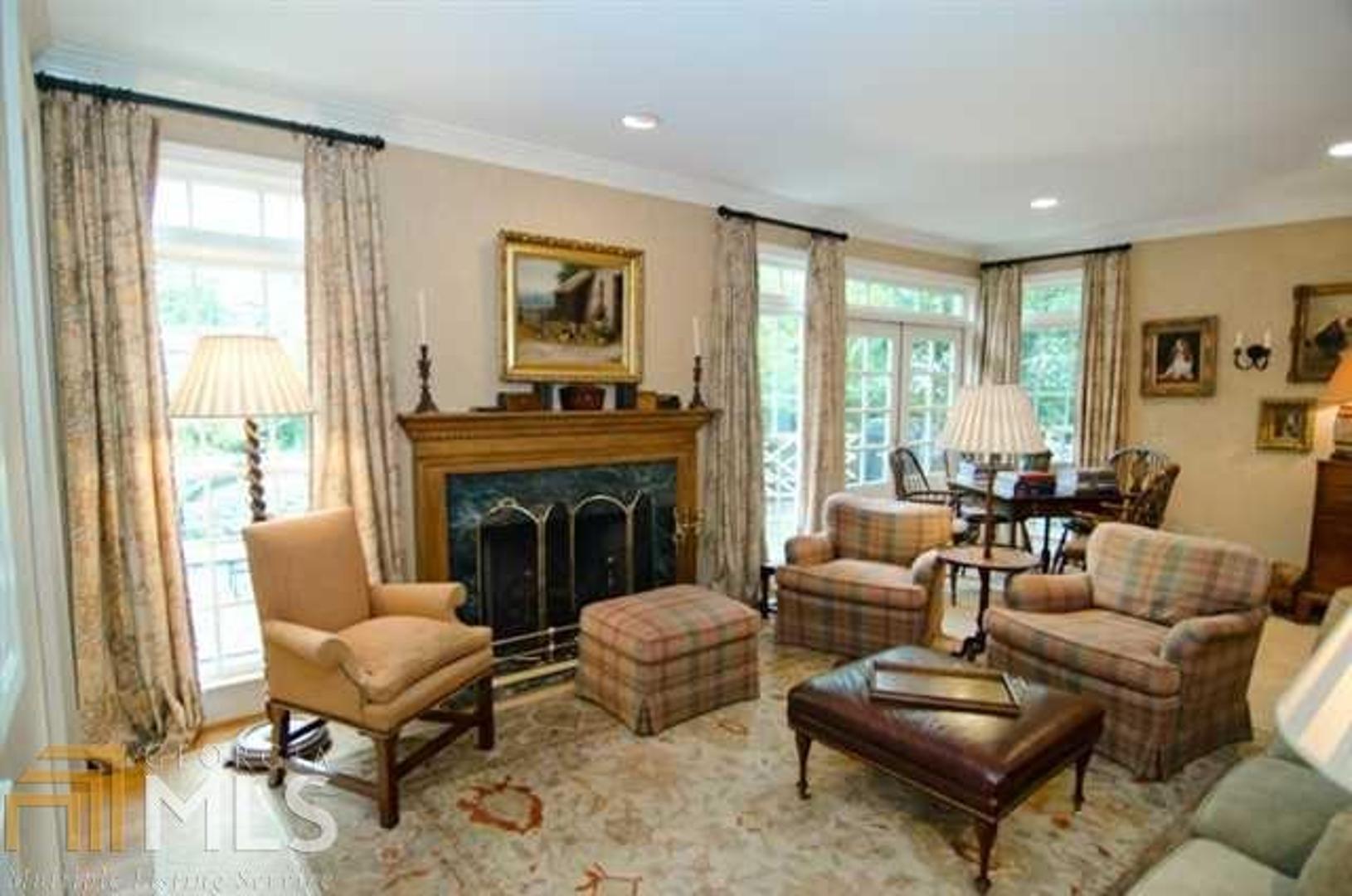 Haynes Manor - Residential