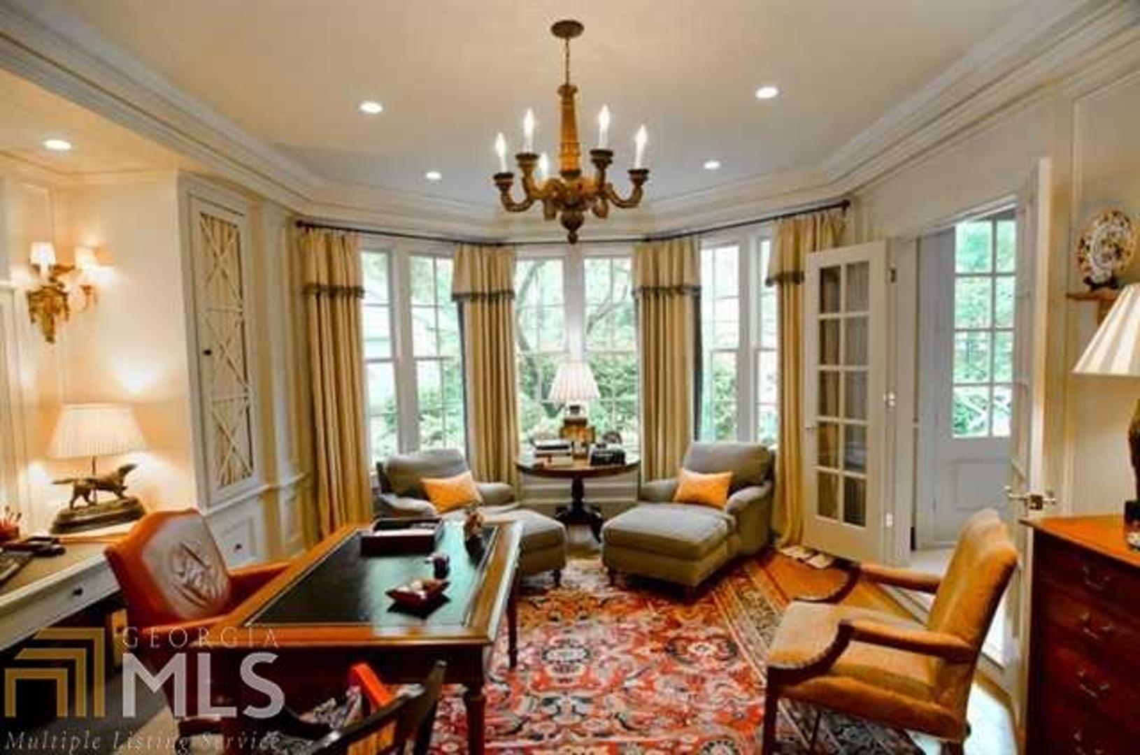 Haynes Manor - Residential