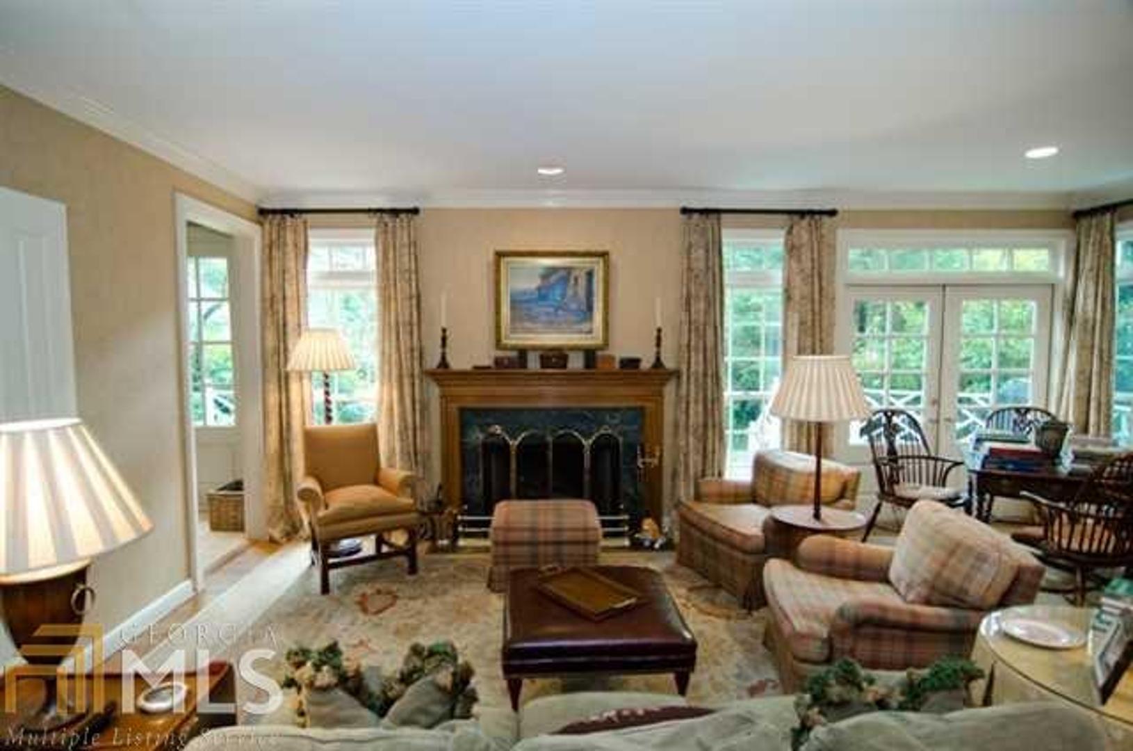 Haynes Manor - Residential