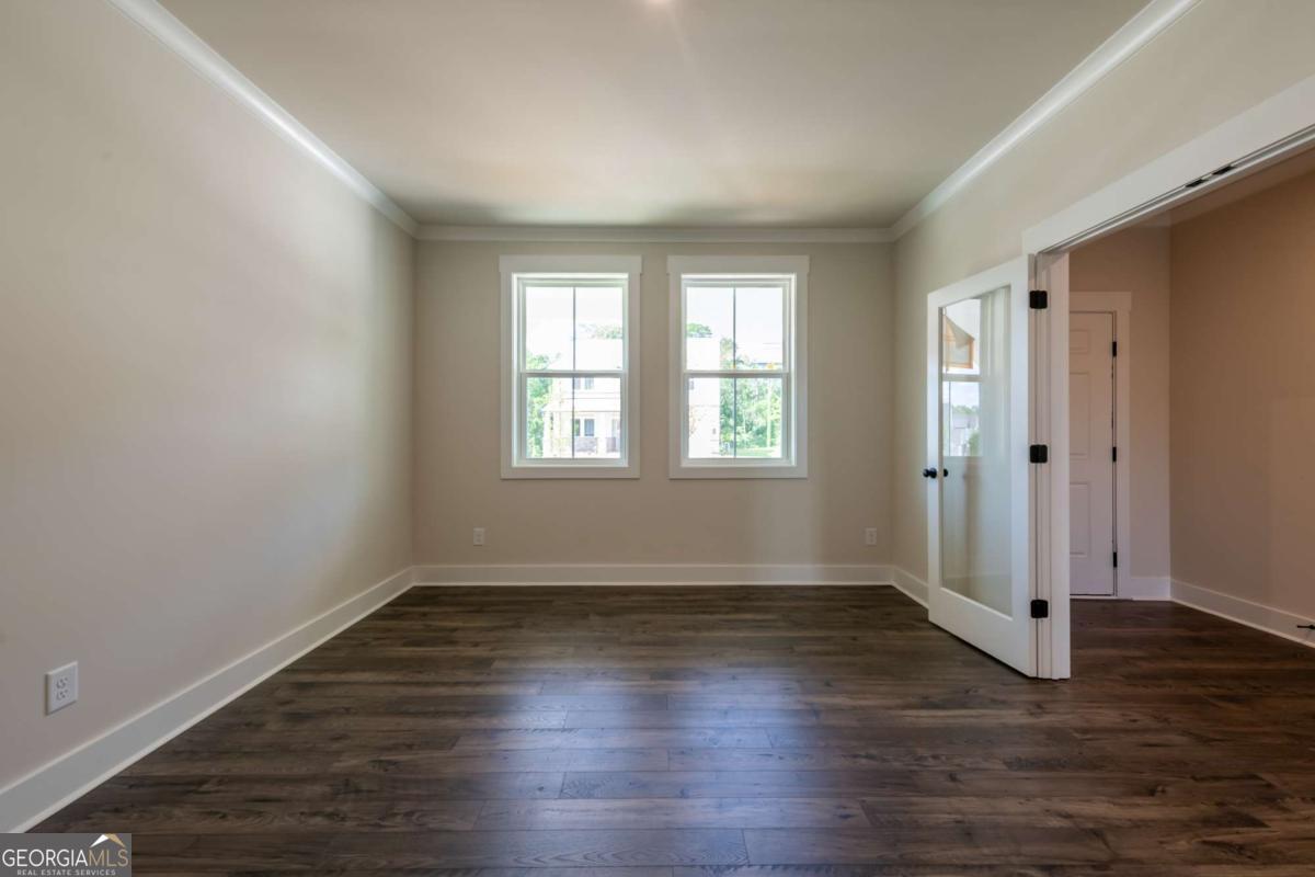 138 Henley ST LOT 10