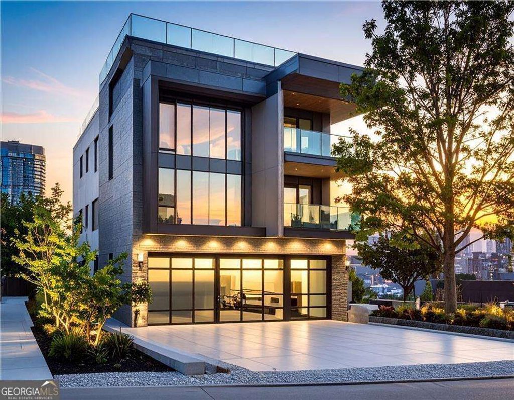 Photo of 459 Paines Avenue NW, Atlanta, GA 30318 (MLS # 10694077)