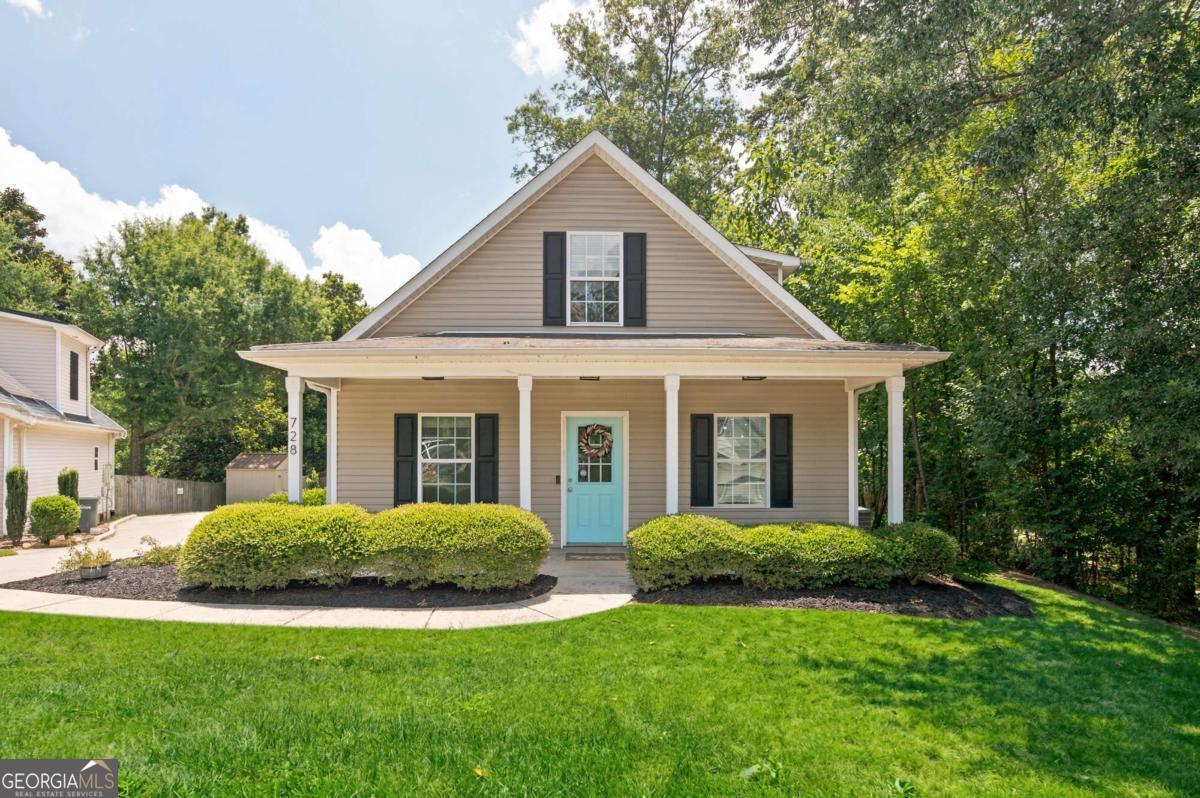 728 Skyview DR NE