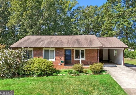 Photo of 886 Perimeter Road, Dawsonville, GA 30534 (MLS # 10677478)