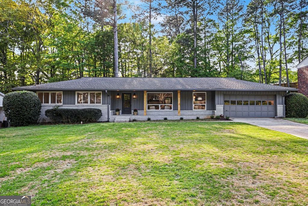 Photo of 990 Melody Lane, Roswell, GA 30075 (MLS # 10728633)