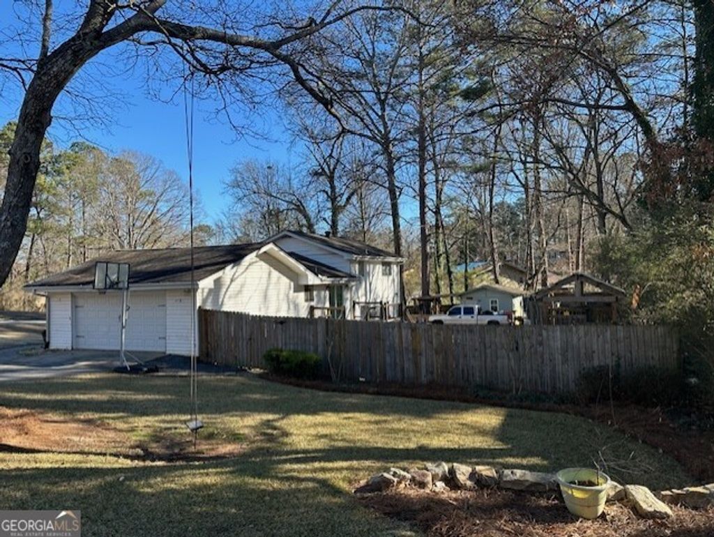 Photo of 6892 Maddox Road, Morrow, GA 30260 (MLS # 10674227)