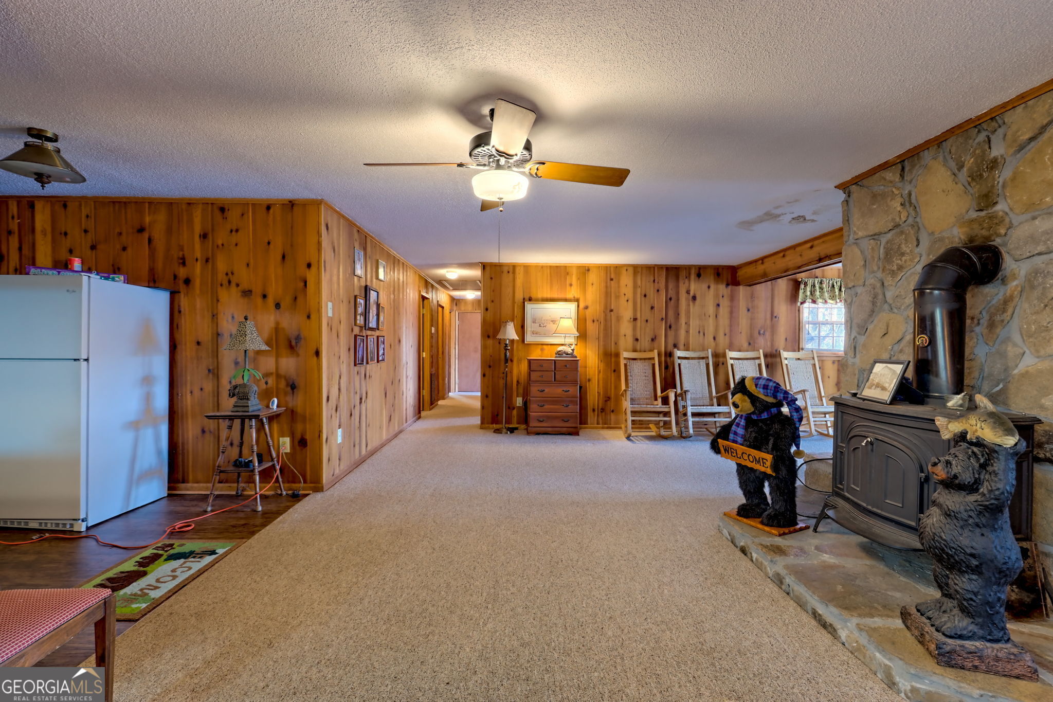 Tiger, Georgia 30576, United States, 4 Bedrooms Bedrooms, ,2 BathroomsBathrooms,Residential,Active,8137